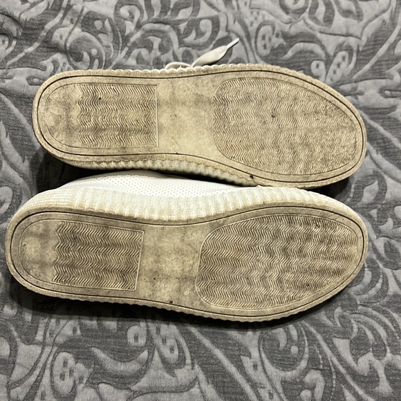 Size 8 Steve Madden Toliver Lace-up Sneaker - Picture 6 of 7